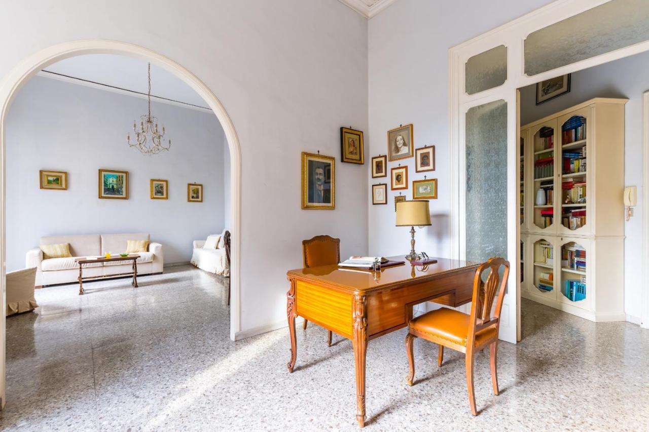 Rettifilo Family Apartment By Wonderful Italy Naples Exterior photo