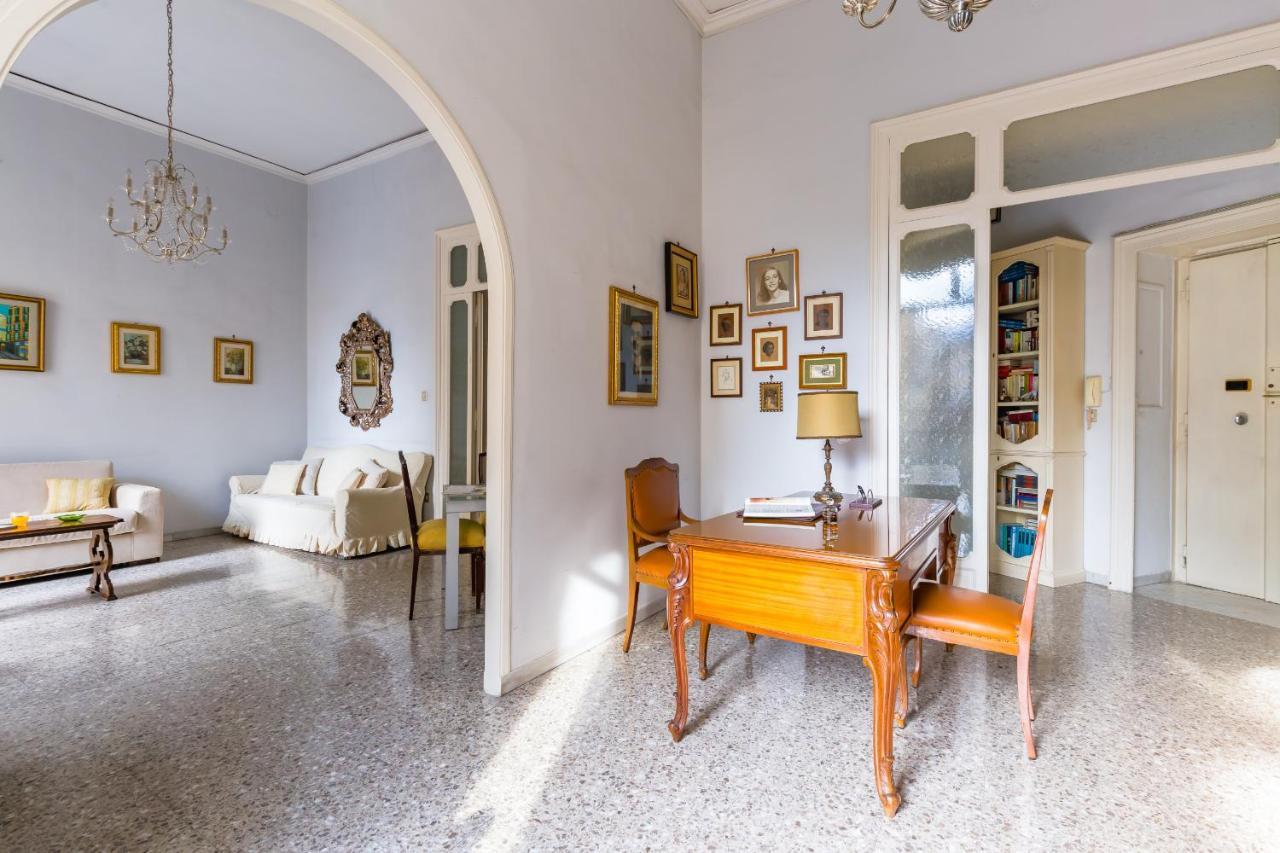 Rettifilo Family Apartment By Wonderful Italy Naples Exterior photo